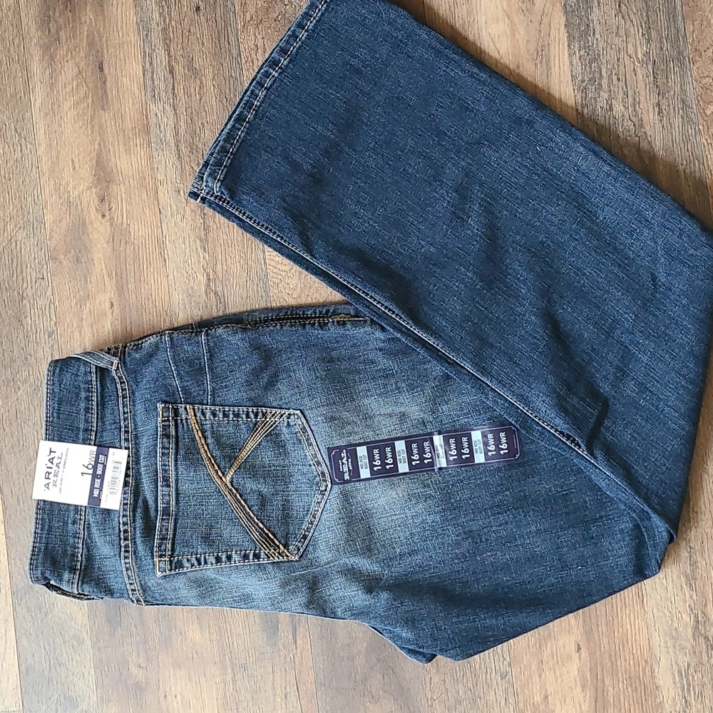 Ariat R.E.A.L. Mid Rise Cynthia Boot Cut Jean